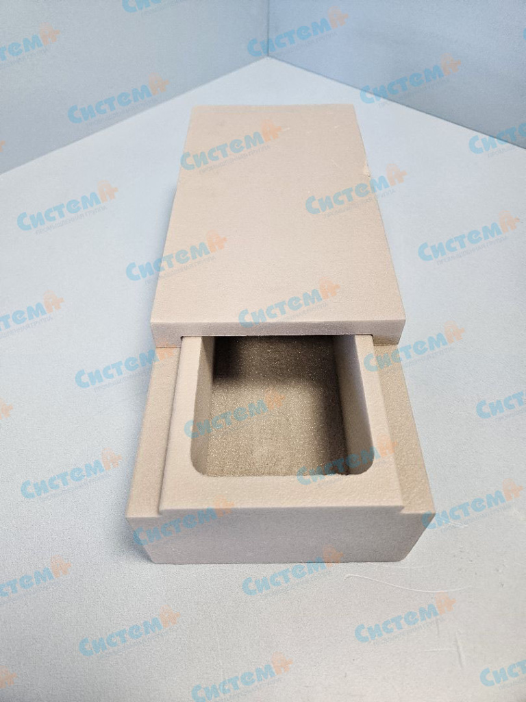 Коробка с выдвижной крышкой