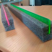 Профиль из пенополиэтилена для защиты стекла