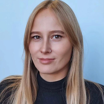 Людмила Попова